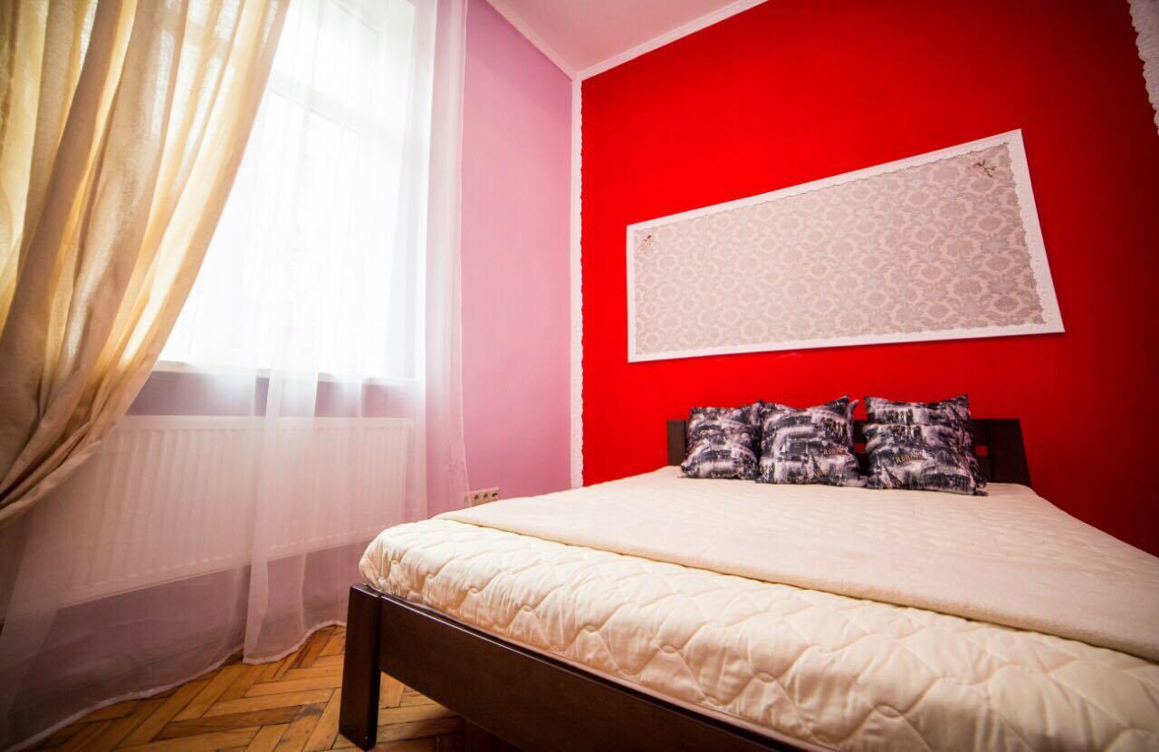 Apartment On Teatralna 7 利沃夫 外观 照片